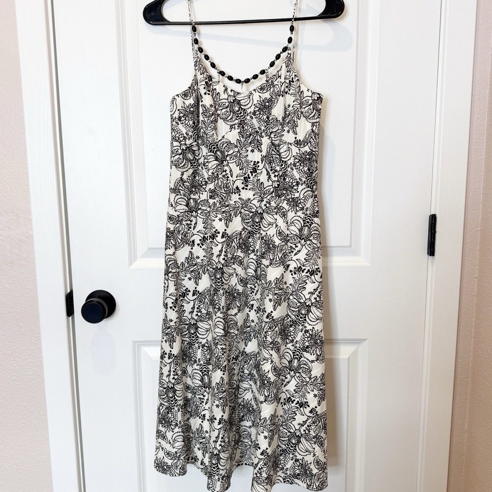 Ann Taylor Beaded Floral Dress Sz 4 Event Special Occasion Workwear Black White